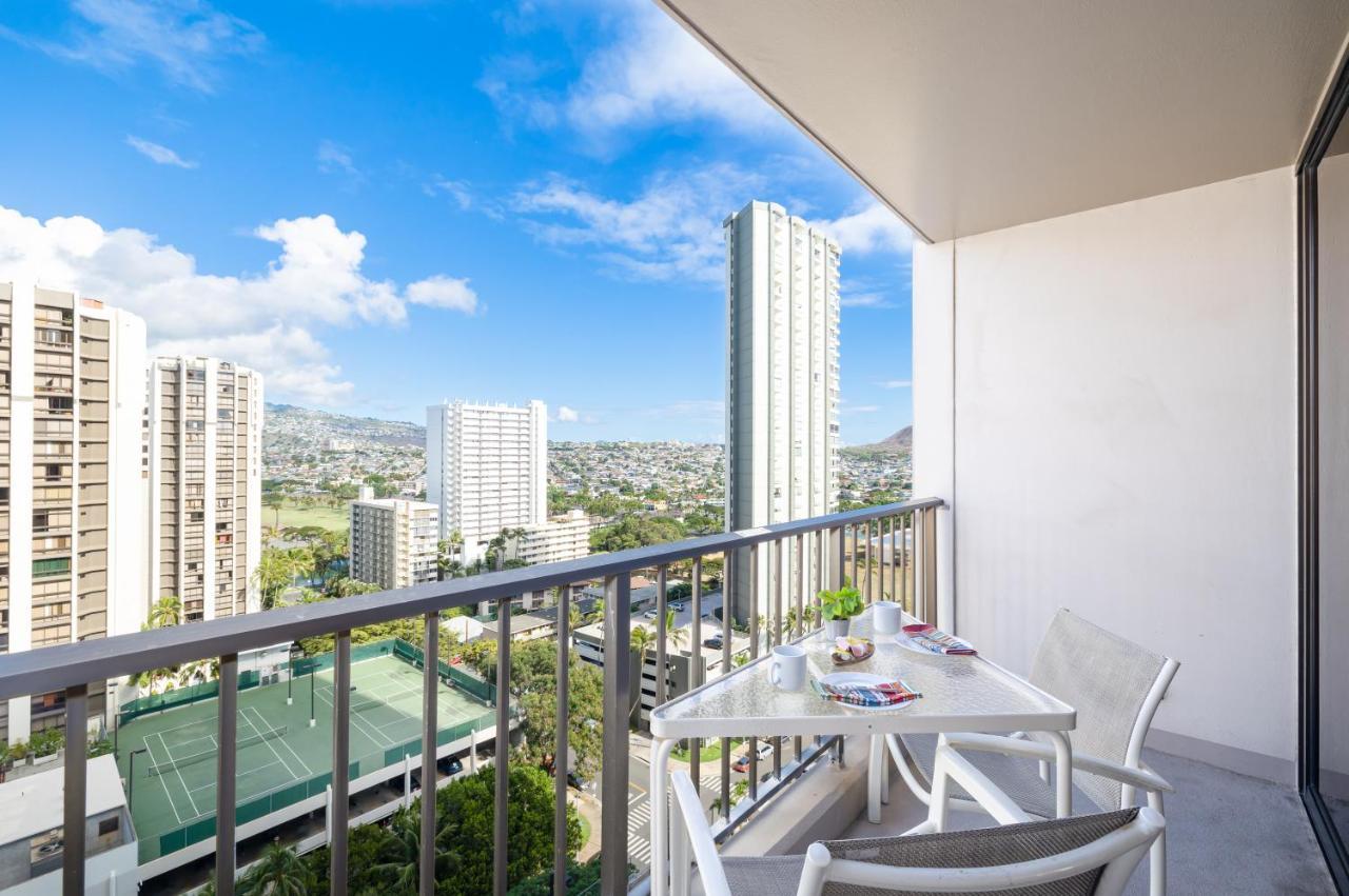 Beautiful Mountain View In Waikiki Sunset With Parking Apartment โฮโนลูลู ภายนอก รูปภาพ