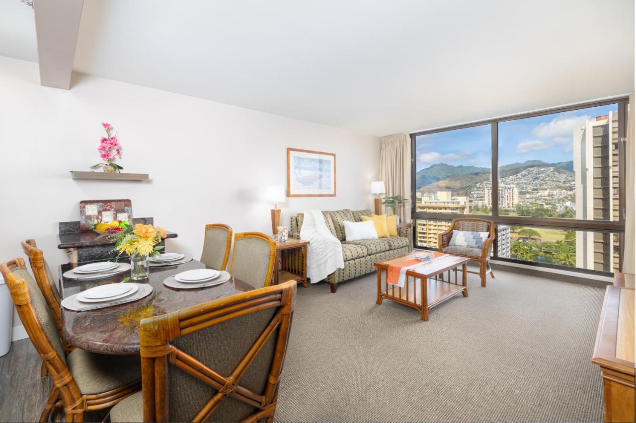 Beautiful Mountain View In Waikiki Sunset With Parking Apartment โฮโนลูลู ภายนอก รูปภาพ