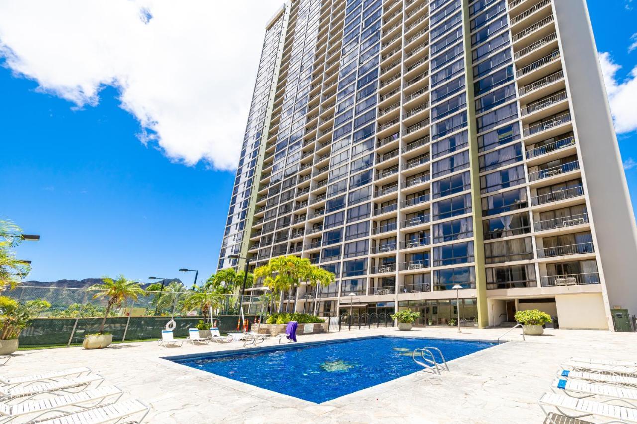 Beautiful Mountain View In Waikiki Sunset With Parking Apartment โฮโนลูลู ภายนอก รูปภาพ